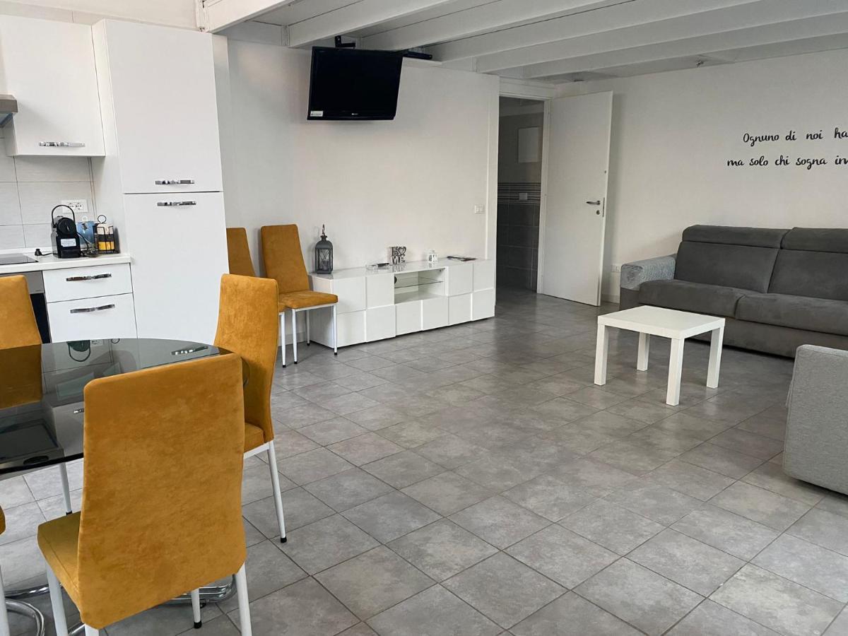 La Via Lattea Apartment Специя Екстериор снимка